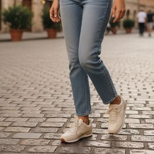 Earth Maren Casual Lace Up Sbeakers Wmn Sz 9 NWOB